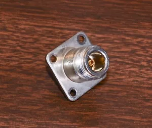 HERGESTELLT IN USA TYP N BUCHSE GEHÄUSE STECKER VERGOLDETER PIN (AMPHENOL) 50896 - Bild 1 von 2