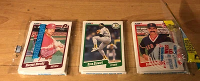 1990 Fleer Pack Dwayne Murphy Phillies Dave Stewart Athletics Dennis Lamp Red So - Image 1 of 2