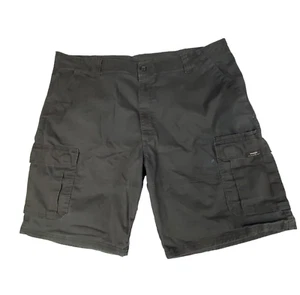 Wrangler Shorts Men's Size 42 Black Cargo Shorts Pockets Zip Fly Close - Picture 1 of 11