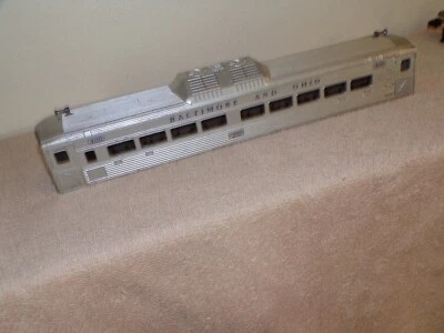 Vintage Original Lionel body cab shell for 400 B&O Budd RDC - Image 1 of 4