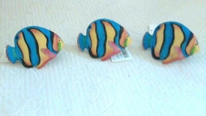 Brite Blue Florida Fisch Serviettenringe NEU mit Etikett schweres Acryl 3er Set grüne Rückseite - Bild 1 von 4
