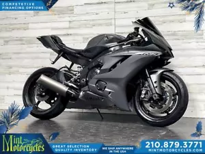 2018 Yamaha R6 - Picture 1 of 13