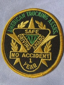 Parche de la Asociación Americana de Camiones Premio de Conducción Segura Sin Accidente 1 año - Imagen 1 de 5