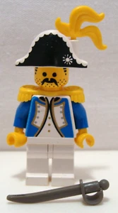 Lego Imperial Blue Coat Gouverneur mit Hut Feder und Schwert aus Set 6274 - Bild 1 von 4