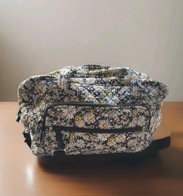 Bolsa de viagem Vera Bradley Weekender margaridas branca bolsa de transporte preta amarela - Imagem 1 de 4