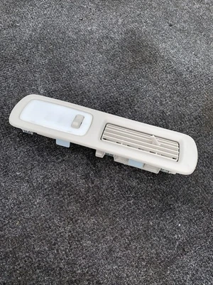 LÁMPARA TRASERA IZQUIERDA REJILLA VENTILACIÓN AIRE NISSAN QUEST 2011 - 2017 PN 27943 1JA0A Foto 1 de 3