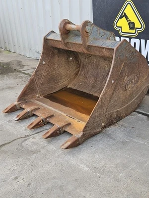 GEITH 48INCH / 4 FOOT  BUCKET WITH TEETH ON 65 MM PINS / TO FIT 13TON EXCAVATORS - Image 1 of 4