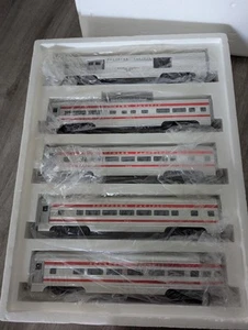 weaver gold edition 5 car aluminum passenger set-southern pacific, NIB - Picture 1 of 3