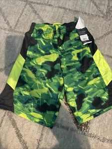 Champion Boys Basketball Shorts Green Black Med 8-10 DUO DRY Kids Boys School - Picture 1 of 9