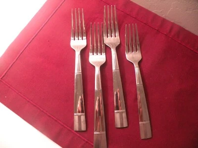 4 Pieces TOWLE TWS534 stainless steel 3 DINNER Forks 8 1/4" 1 Salad fork 7 1/2" - Image 1 of 4