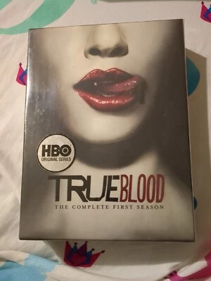 True Blood - The Complete First Season (DVD, 2009, 5-Disc Set) - Image 1 of 2