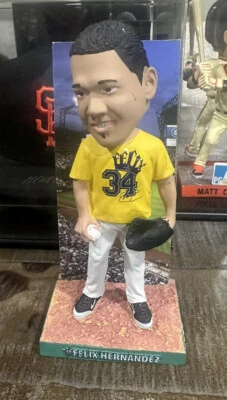 Felix Hernandez King's Court Shirt Bobblehead SGA Seattle Mariners King Felix - Image 1 of 4