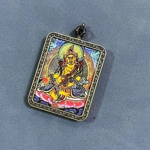 Collana Jambhala gialla con ciondolo Thangka tibetano con amuleto in corda intrecciata - Foto 1 di 20
