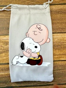 Soft Eye Sunglasses Gray Accessory Pouch Pull Top Portable Charlie Snoopy Dog - Picture 1 of 1