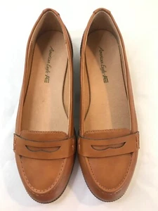 AMERICAN EAGLE WOMEN'S SIZE 9M TAN FAUX LEATHER SLIP ON PENNY LOAFER SHOES - Picture 1 of 8