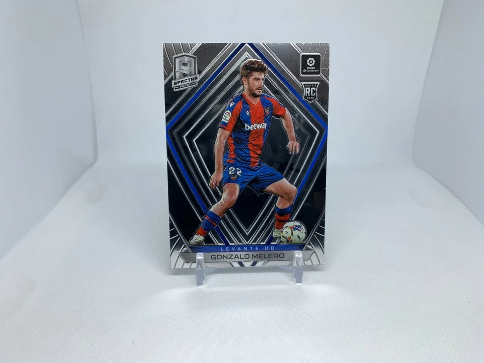 2020-21 Panini Chronicles Soccer Gonzalo Melero Spectra Rookie #16 Levante - Image 1 of 1