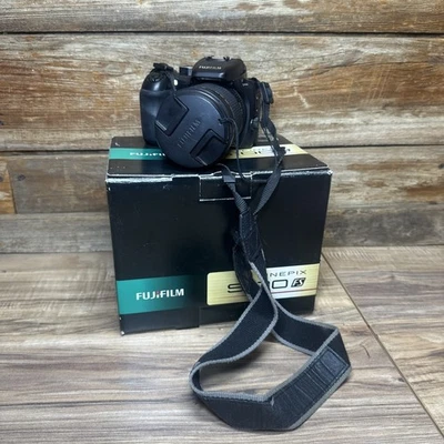 Fujifilm FinePix S100FS 11.1mp Digital Bridge Camera Untested - Image 1 of 3