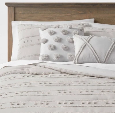 Full/Queen Quinlan Clipped Stripe Dot Comforter Bedding Set 5pc Threshold NEW - Image 1 of 4