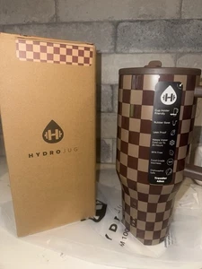 Hydrojug Fall Collection Autumn Checkers Brown Coffee Traveler 40oz NEW IN HAND - Picture 1 of 10