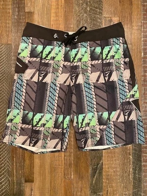 Volcom Plaidypus Mod Men's Board Shorts/Trunks Multi-Color 11" Inseam size 36 - Image 1 of 4