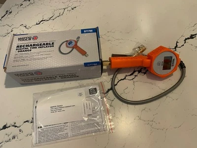 Новый в оригинальной коробке оранжевый цифровой насос для шин Matco - Изображение 1 из 2