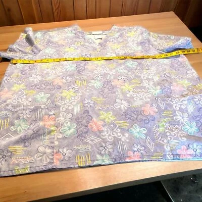 SB Scrubs Scrub Top 3XL Pastel Floral Geometric Pockets Medical Uniform 29”chest - Image 1 of 4