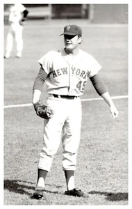 Tug McGraw New York Mets Vintage Baseball Postcard PCNM-02 - Picture 1 of 2