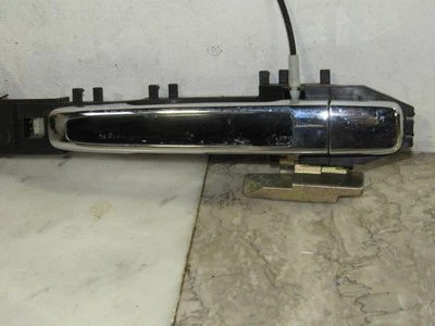 Manija de puerta exterior derecha puerta delantera 06 07 INFINITI M45 delantera, a través del 9/06 Foto 1 de 4