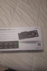 🔥PNY RTX 5070 OC Triple Fan NVIDIA GeForce - Brandneu in der Hand - Bild 1 von 2