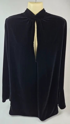 Mini vestido para mujer Saint Laurent negro de terciopelo recortado manga larga talla 40 FR Foto 1 de 4