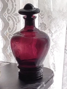 Empoli Purple Glass Decanter  - Picture 1 of 5