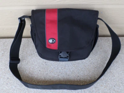 "Bolso acolchado para cámara Tamrac negro y rojo sobre el hombro 12""" Foto 1 de 4
