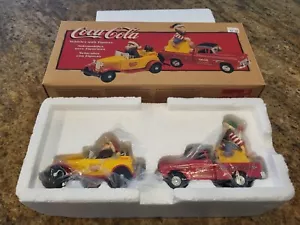 Coca Cola North Pole Bottling Works 2 Vehicles w/ Figures 1:43 Scale H838 - Picture 1 of 8