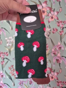 Men's Mushroom Socks (Pair) Green w/ Brown Cuffs Novelty Socks (with tags) - Picture 1 of 3
