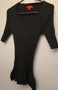 Women's Black Top Size Small (6) by Guess Excellent Condition (26 Inch Chest) - Picture 1 of 3