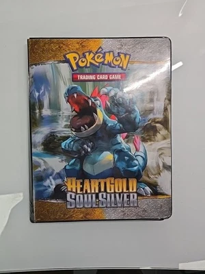 Pokemon HeartGold & Soulsilver 9-Pocket Feraligatr & Typhlosion Portfolio Binder - Image 1 of 3