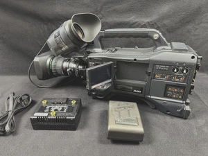 Panasonic AG-HPX300P P2 HD Camcorder w Fujinon 17X4.5BRM4-K14 Battery / Charger - Picture 1 of 14