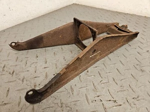 ASTON MARTIN DBS V8 REAR AXLE PROPSHAFT GEARBOX MOUNT CAGE METAL FRAME - Picture 1 of 13