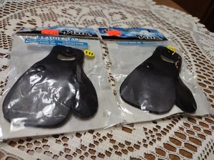 LOT OF 2 Vista No-Pinch Leather Tab - LH size large NEW - Picture 1 of 3