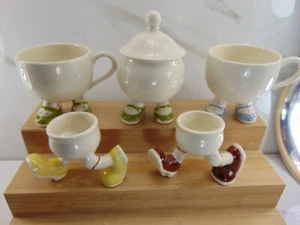 Carlton Ware Walking Ware Cups & Sugar Bowl English Feet 1973-80  RARE 6 PIECES - Picture 1 of 11