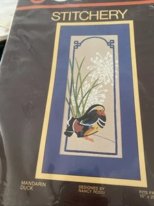 Sunset Nancy Rossi "MANDARIN DUCK" Crewel Stitchery Bordado Kit 2551 - Imagen 1 de 2