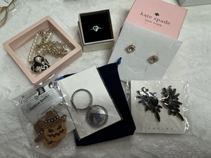 Bolsas de joyería misteriosa incluyen Kate Spade, Betsey Johnson, Melinda Maria 6+ piezas - Imagen 1 de 6