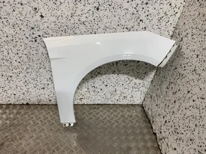 11-18 FORD FOCUS MK3 HATCH O/S DRIVER OFF SIDE FRONT WING FROZEN WHITE *PLS READ - Picture 1 of 8