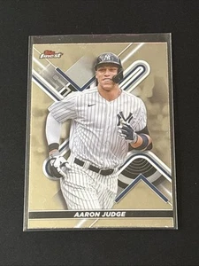 2022 Topps Finest Aaron Judge Base Card #74 Yankees - Bild 1 von 2