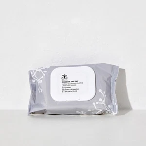 Arbonne Dissolve The Day Facial Cleansing Cloths 30 Cloths - Picture 1 of 3