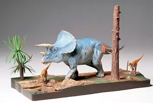 1/35 Tamiya Triceratops Dinosaur Diorama Set - Picture 1 of 1