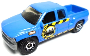 1998 MATCHBOX 1999 CHEVY SILVERADO BUILD CITY BLUE 1:76 DIECAST 3" PICKUP TRUCK - Picture 1 of 6