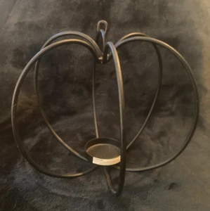 Black Metal Wire Pumpkin Tea Light Candle Holder..Hanging Or Free Standing - Picture 1 of 3