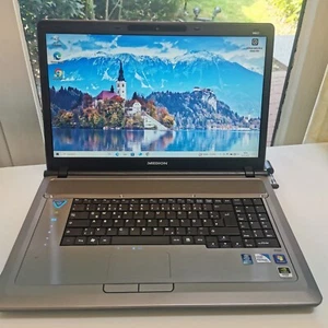 Medion P8612 XXL Cine 18 pulgadas 500 GB HDD Windows 10 2x GeForce DVDRW HDMI - Imagen 1 de 19