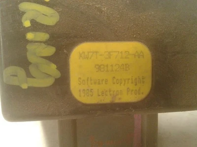 Chassis ECM Steering Above Glove Box Fits 97-02 CROWN VICTORIA 648419 - Image 1 of 3